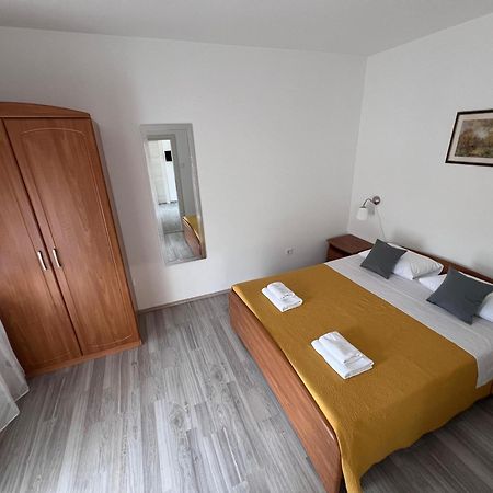 Apartments Iskra Rovinj Exteriör bild